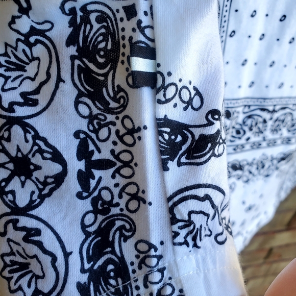 NWT MEN'S Small Black and White design Paisley Boho y2k - Picture 6 of 7